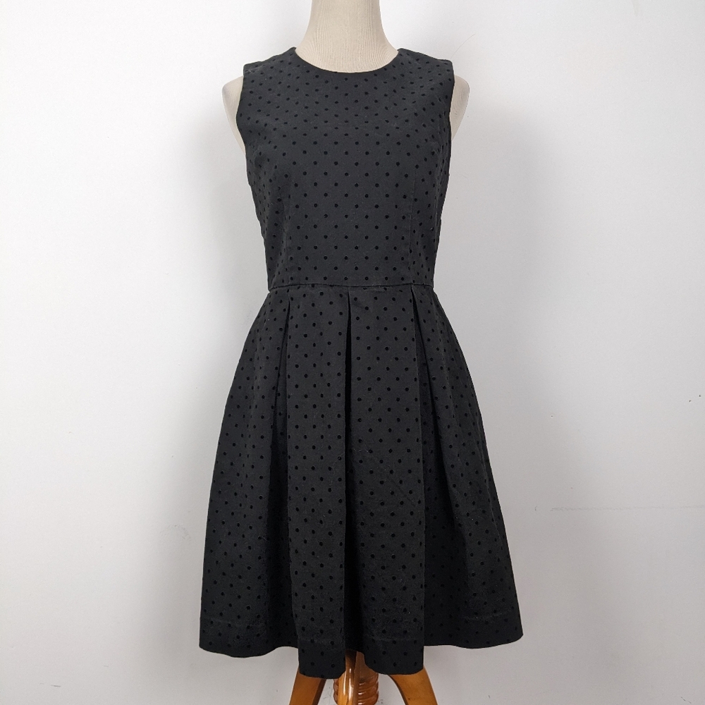 Gap Fit Flare Swiss Dot black Dress Size 4